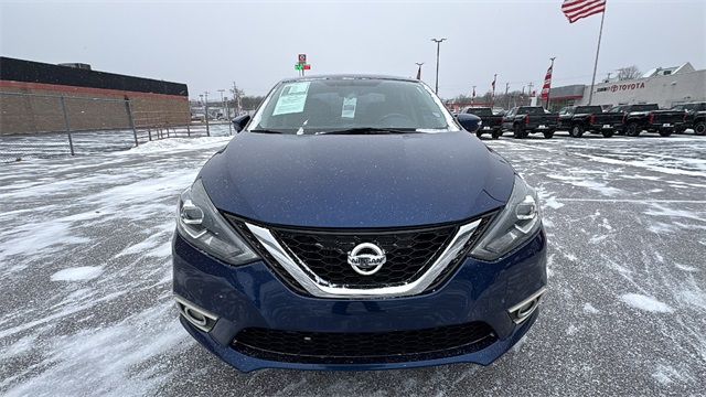 2017 Nissan Sentra SR Turbo Image 1 of 31