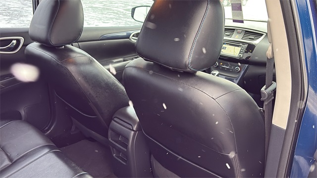 2017 Nissan Sentra SR Turbo Image 12 of 31