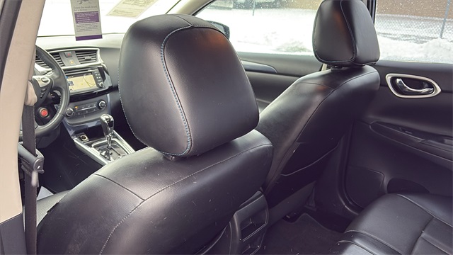 2017 Nissan Sentra SR Turbo Image 15 of 31