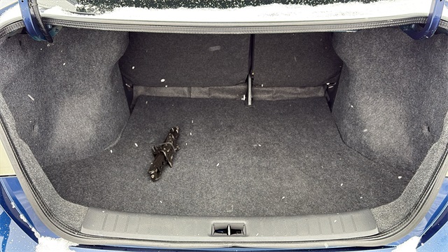 2017 Nissan Sentra SR Turbo Image 9 of 31