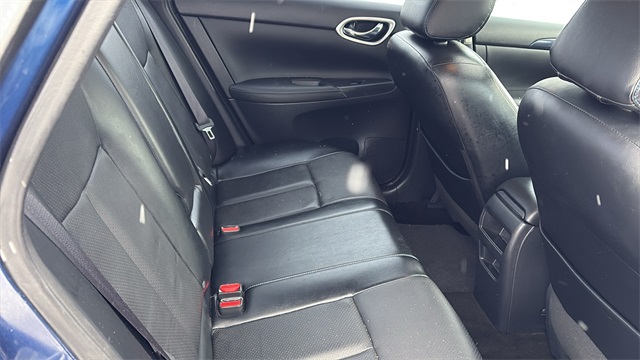2017 Nissan Sentra SR Turbo Image 11 of 31