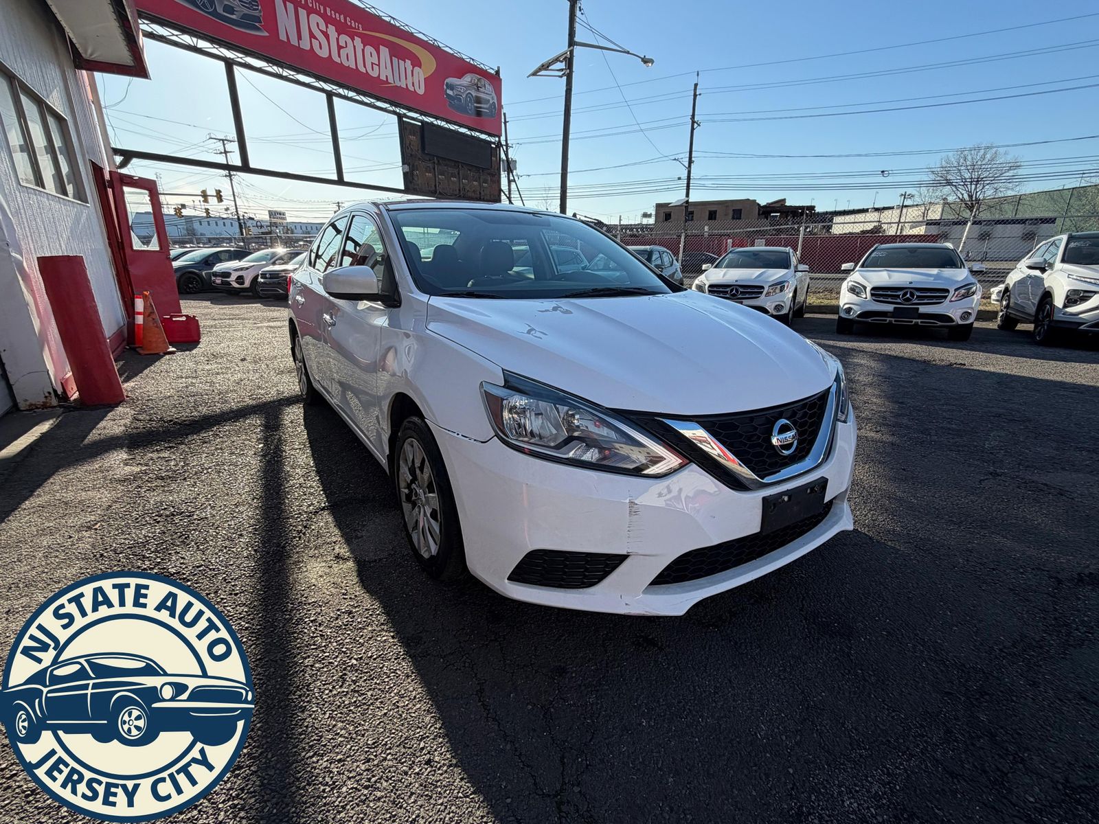 2017 Nissan Sentra SV Image 2 of 9