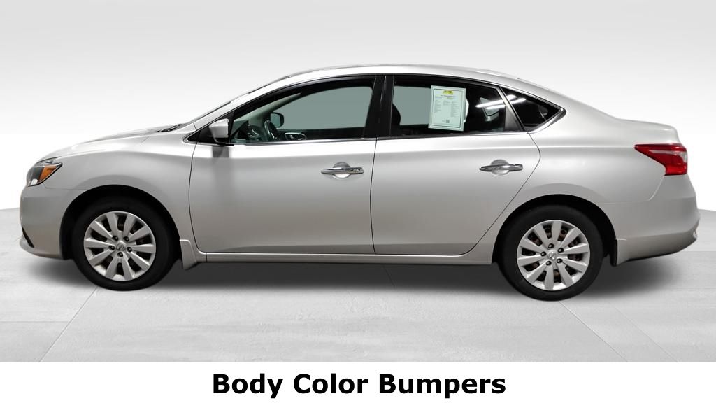 Vehicle image 8 of 41