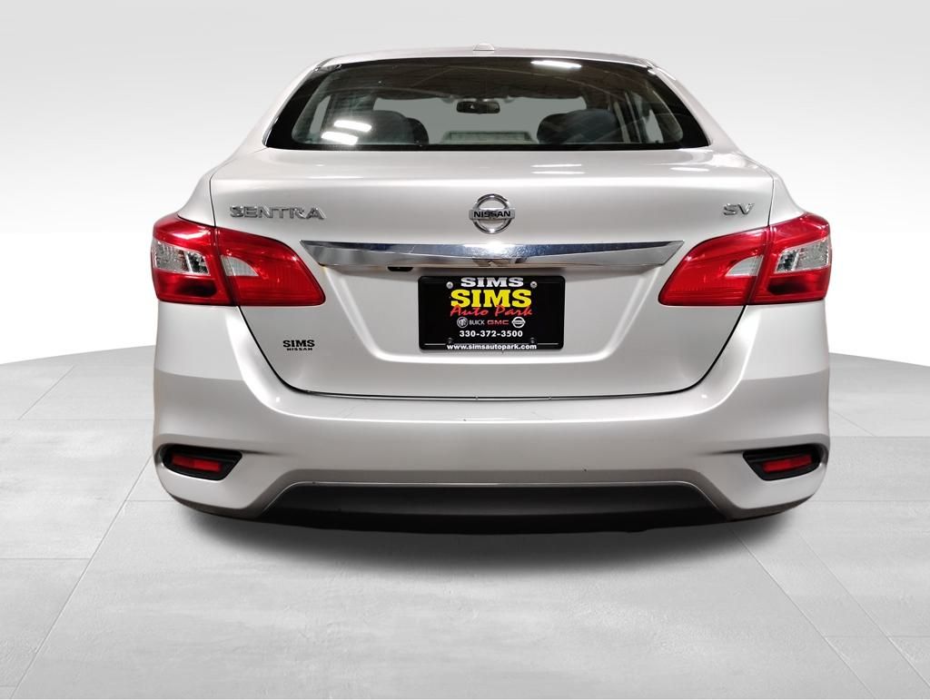 Vehicle image 6 of 41