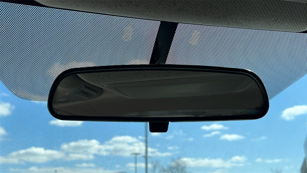Vehicle image 22 of 46