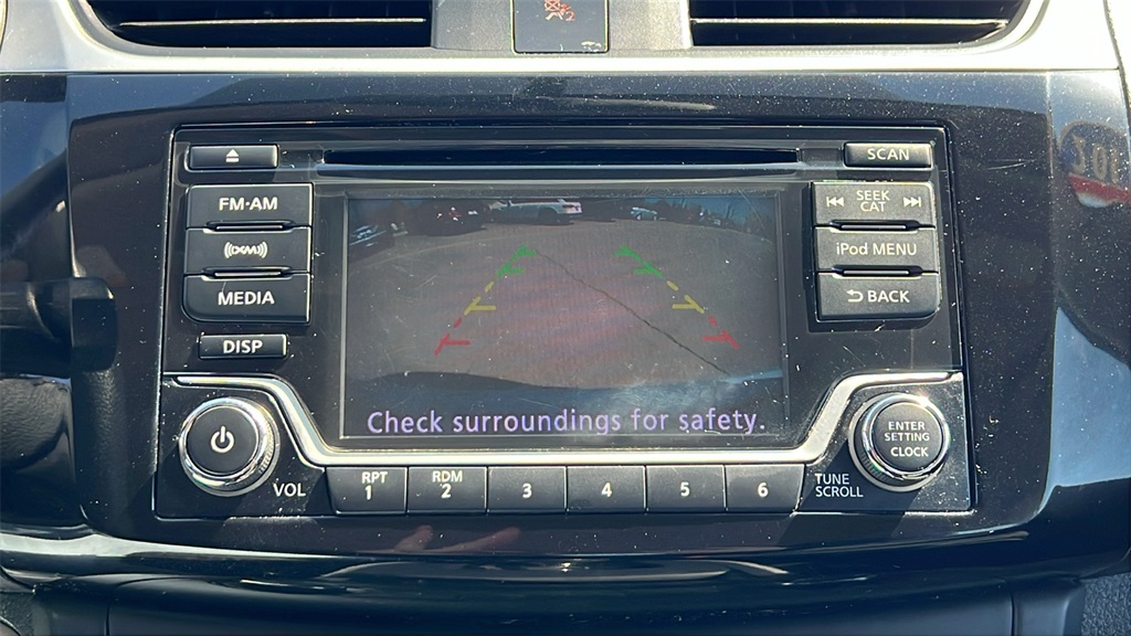 Vehicle image 26 of 46
