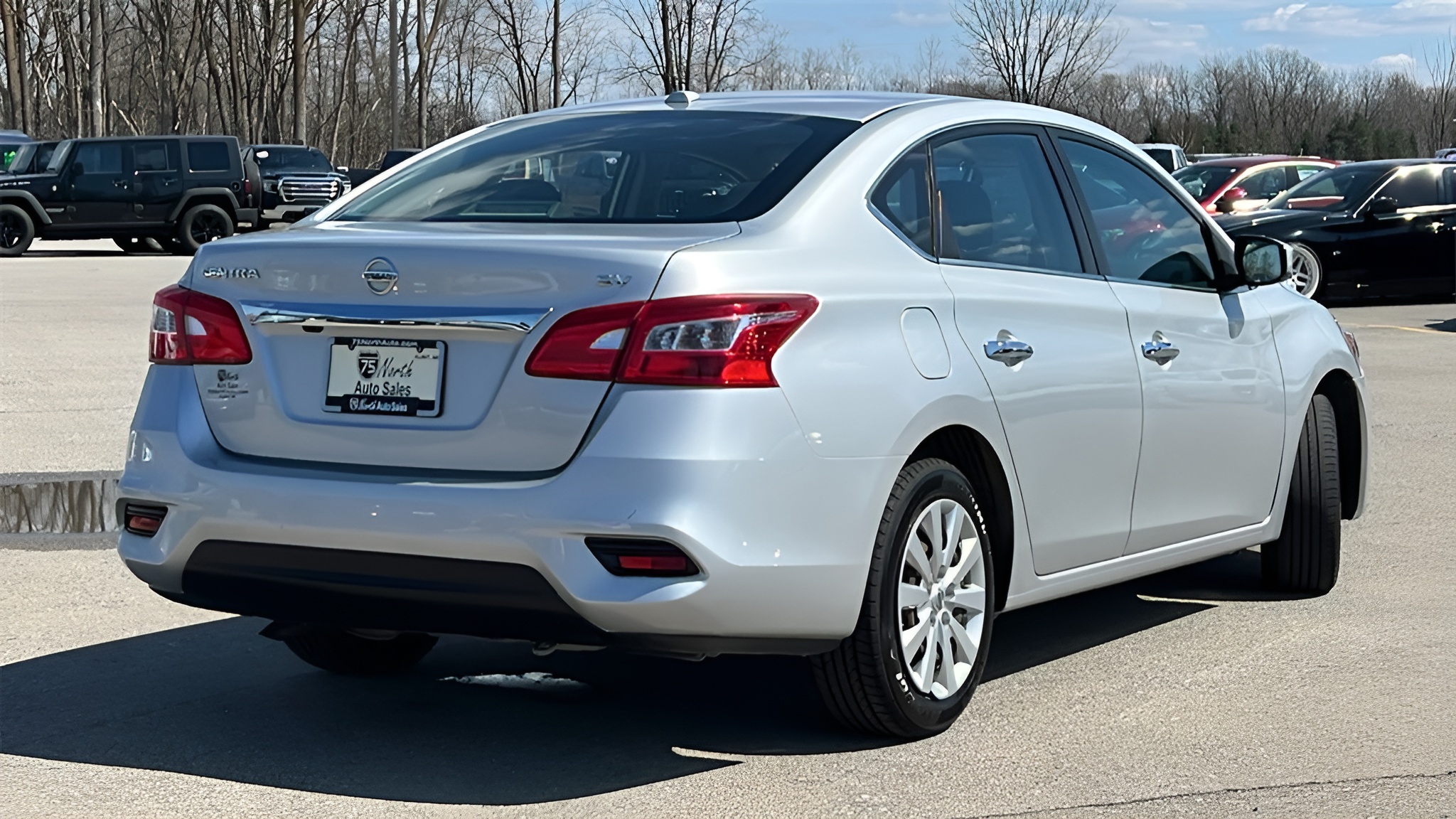 Vehicle image 43 of 46