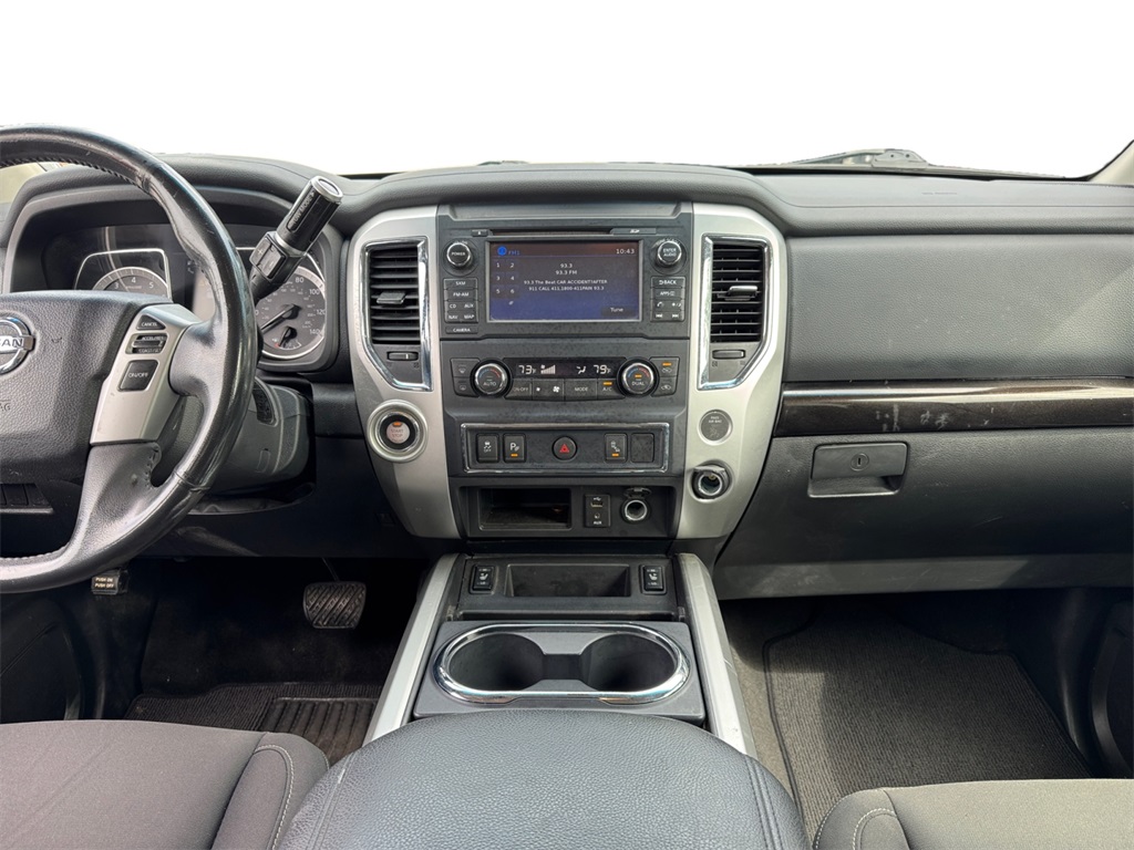 Vehicle image 11 of 20