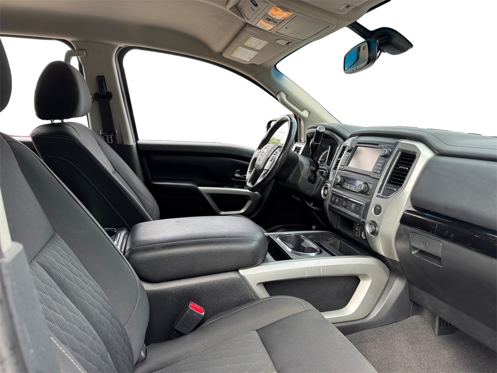 Vehicle image 15 of 20