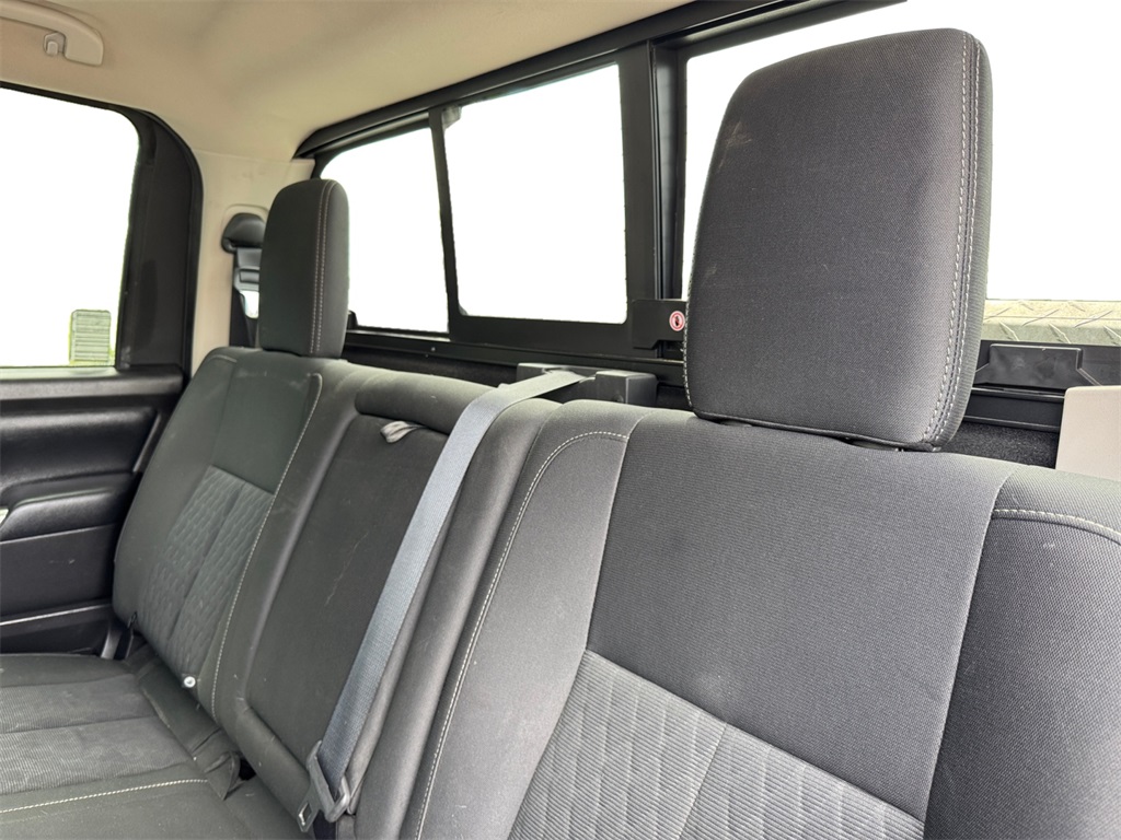 Vehicle image 13 of 20