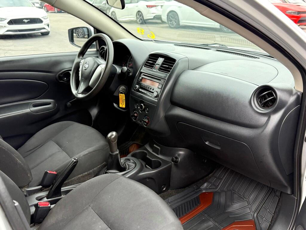 Vehicle image 9 of 20