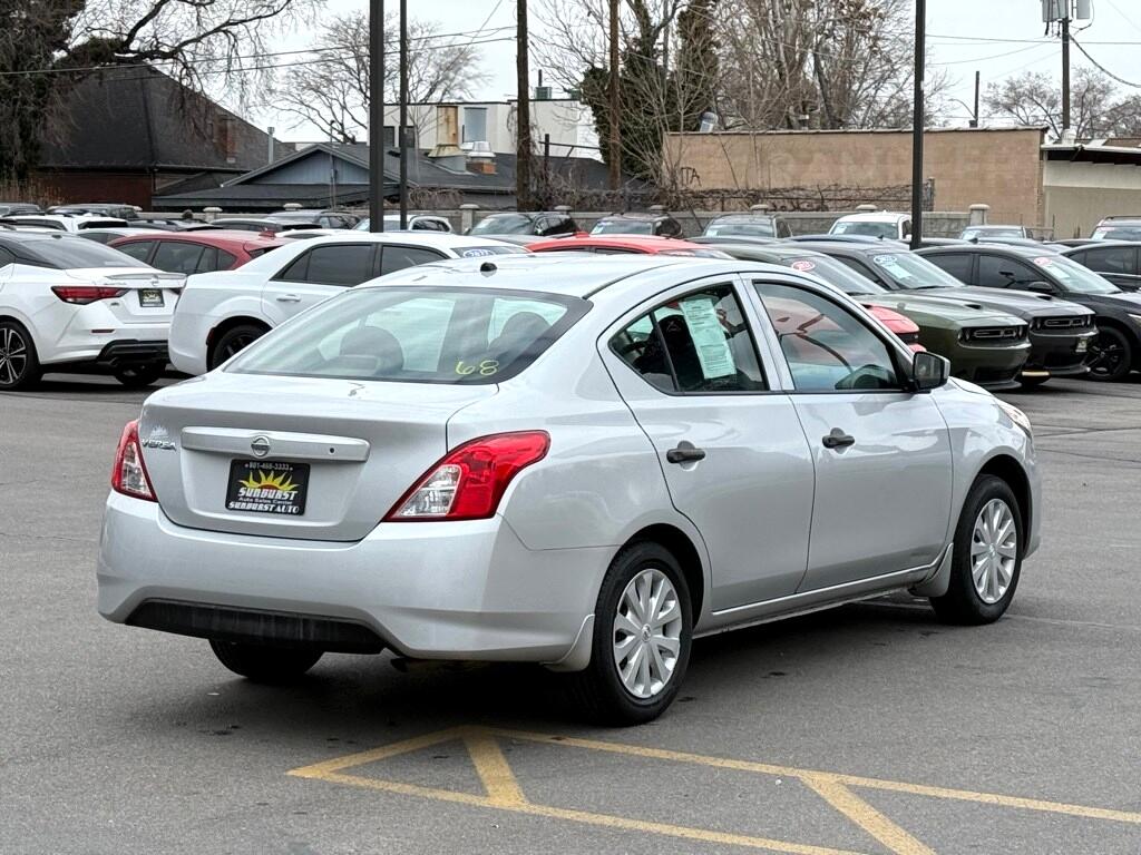 Vehicle image 4 of 20