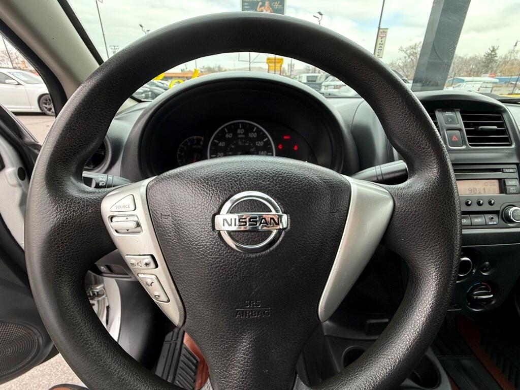 Vehicle image 15 of 20