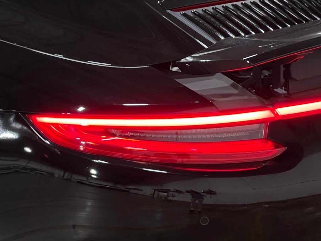 Vehicle image 10 of 44