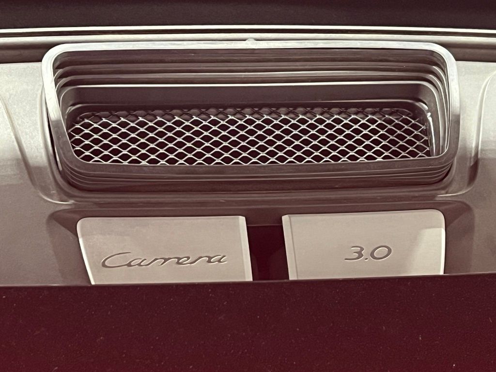 Vehicle image 31 of 44