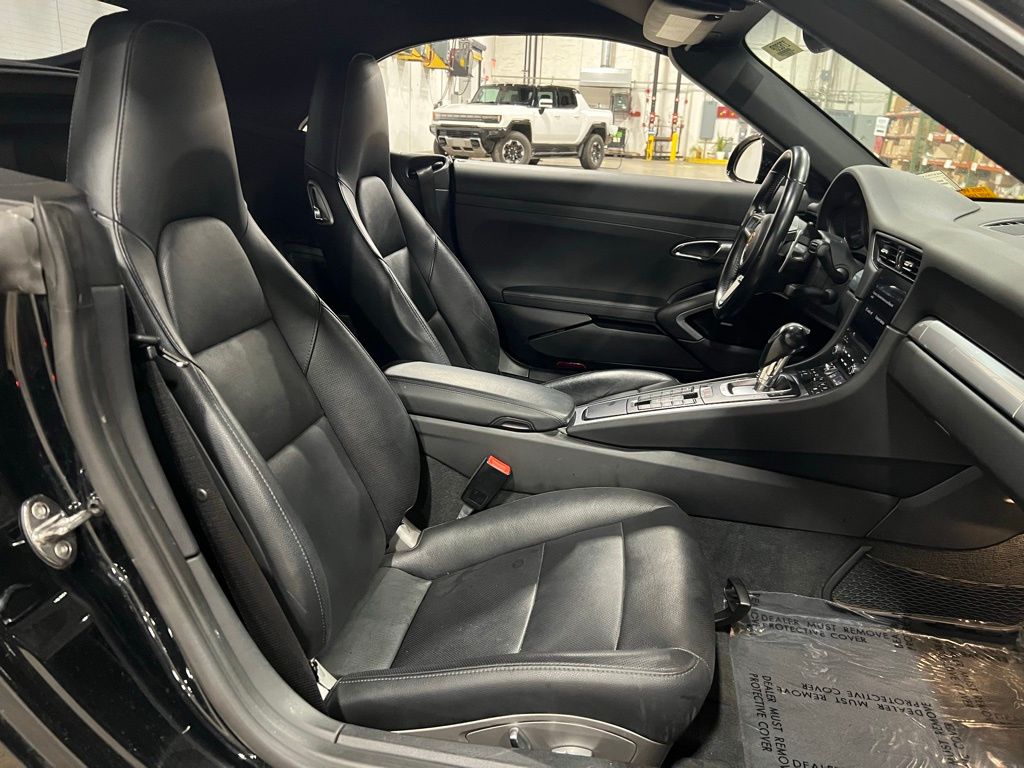 Vehicle image 12 of 44