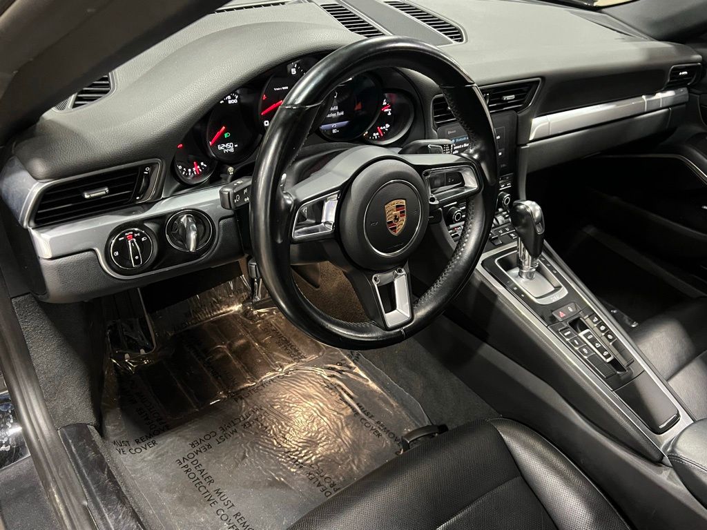 Vehicle image 14 of 44