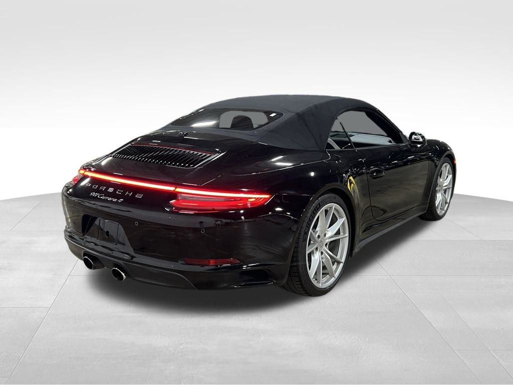 Vehicle image 4 of 44