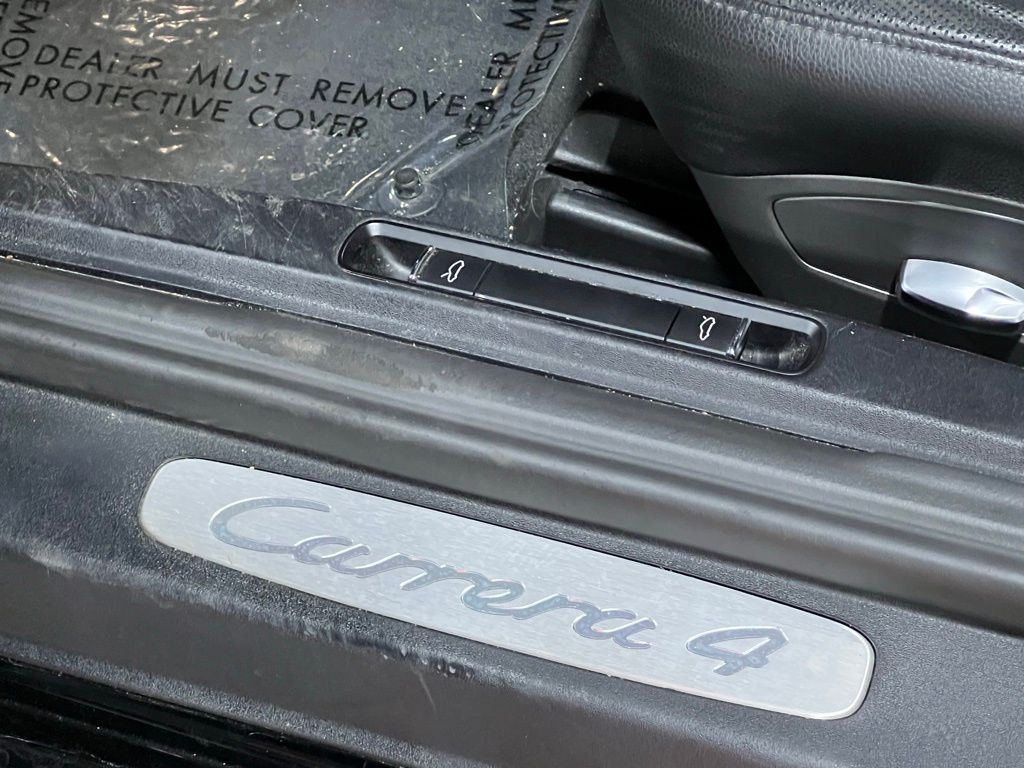 Vehicle image 29 of 44