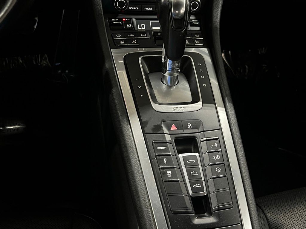 Vehicle image 24 of 44