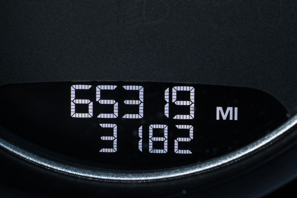 2017 Porsche Cayenne E-Hybrid S Image 34 of 41