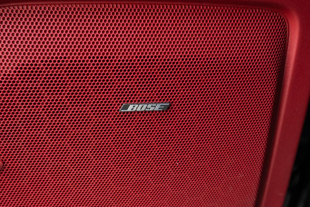 2017 Porsche Cayenne E-Hybrid S Image 29 of 41