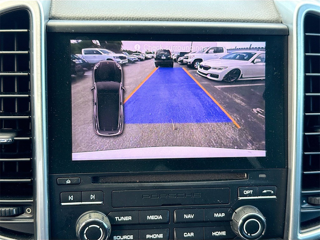 2017 Porsche Cayenne E-Hybrid S Image 18 of 34