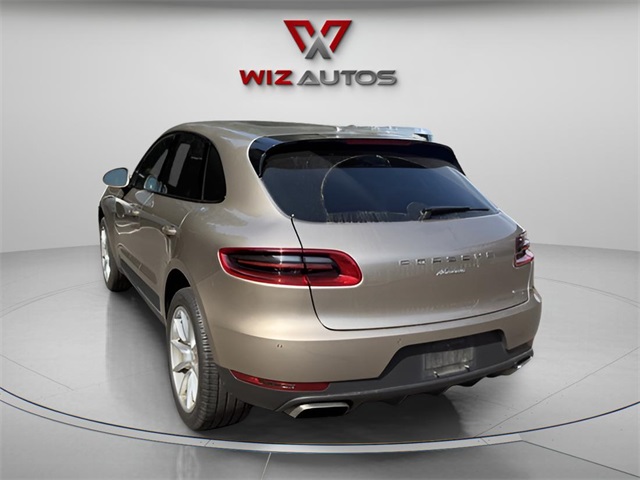 2017 Porsche Macan Base Image 8 of 22