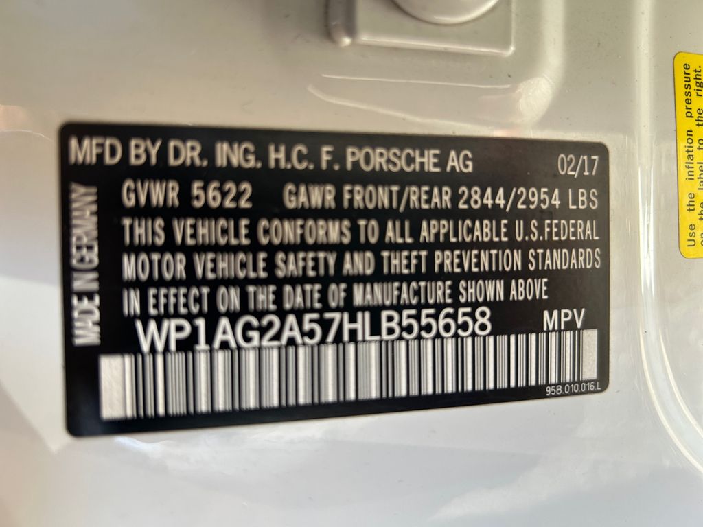 2017 Porsche Macan GTS Image 23 of 30