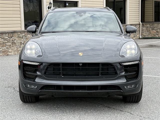 Vehicle image 2 of 25