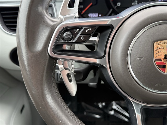 Vehicle image 20 of 25