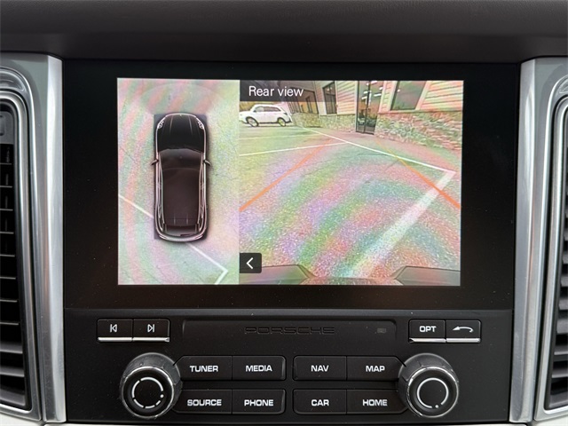 Vehicle image 24 of 25