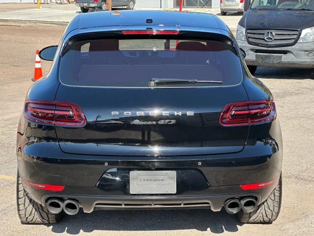 2017 Porsche Macan GTS Image 8 of 38