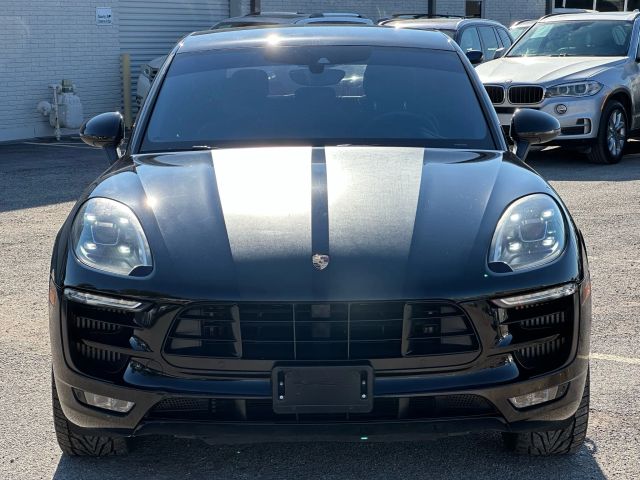 2017 Porsche Macan GTS Image 3 of 38