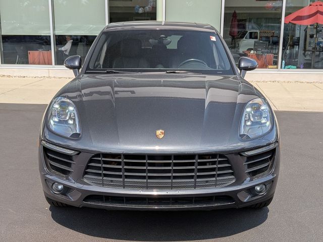 2017 Porsche Macan S Image 3 of 39