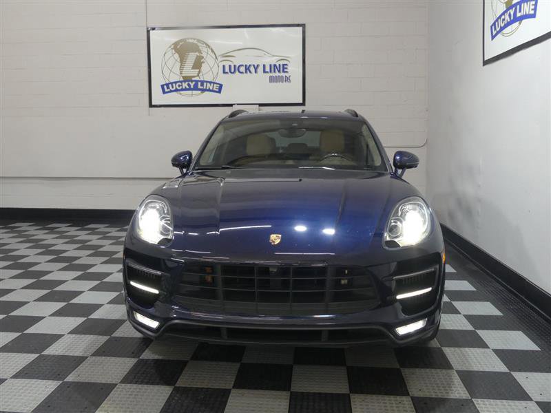 2017 Porsche Macan Turbo Image 2 of 43