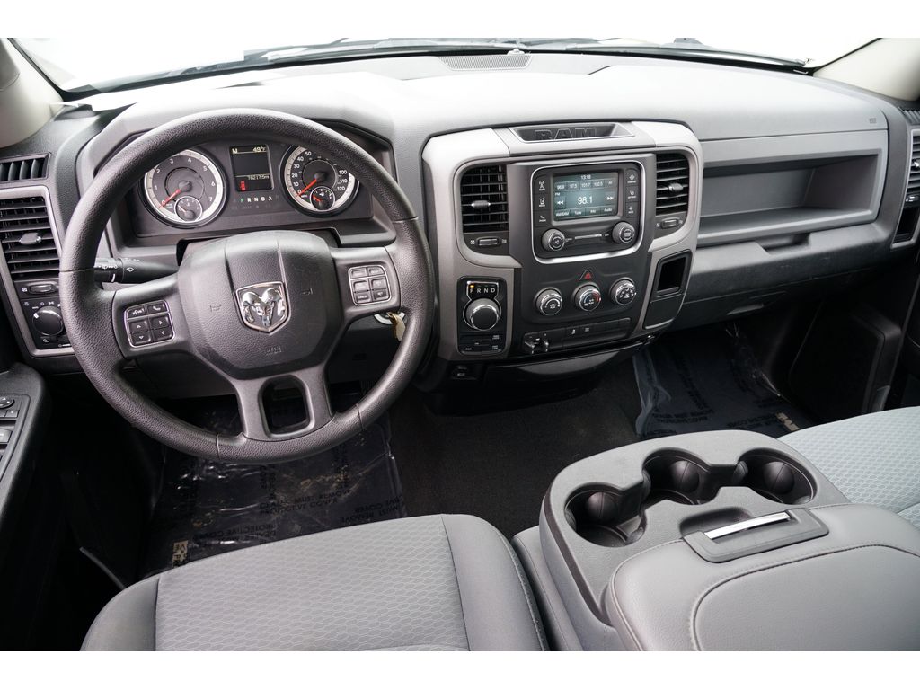 Vehicle image 23 of 28
