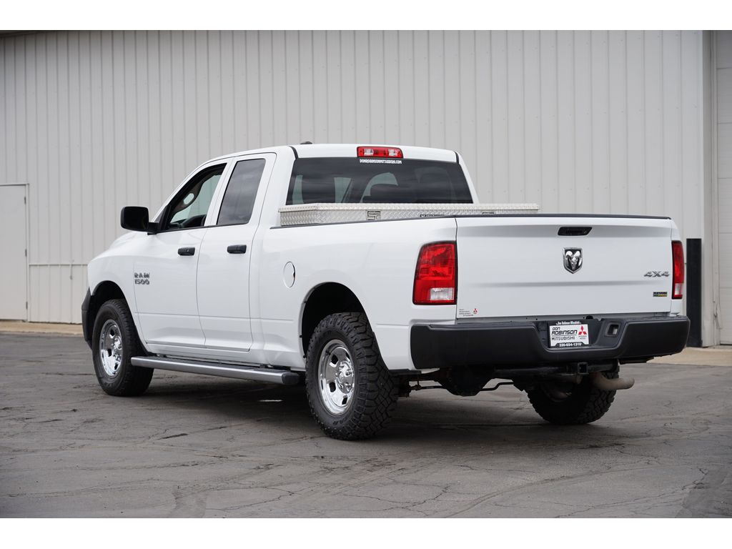 Vehicle image 8 of 28