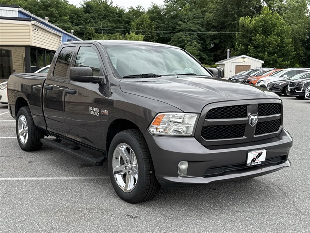 Vehicle image 3 of 24
