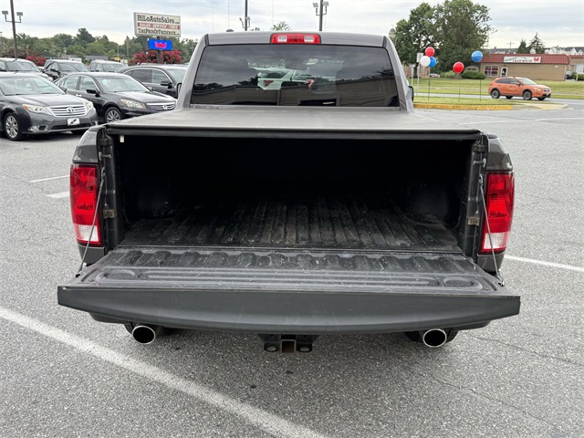 Vehicle image 9 of 24