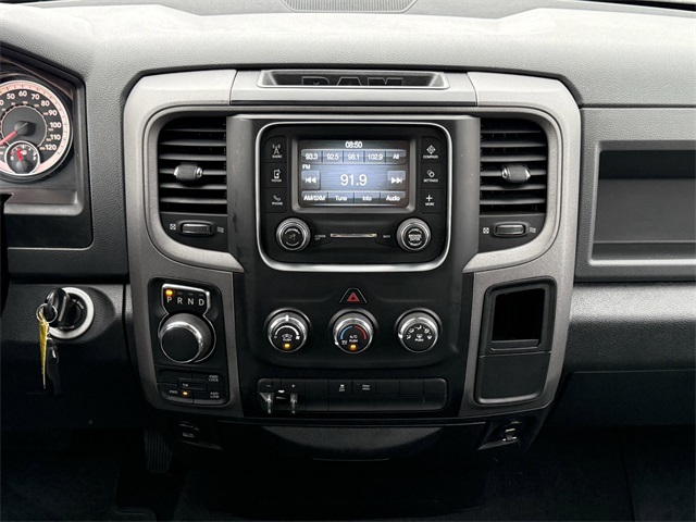 Vehicle image 18 of 24