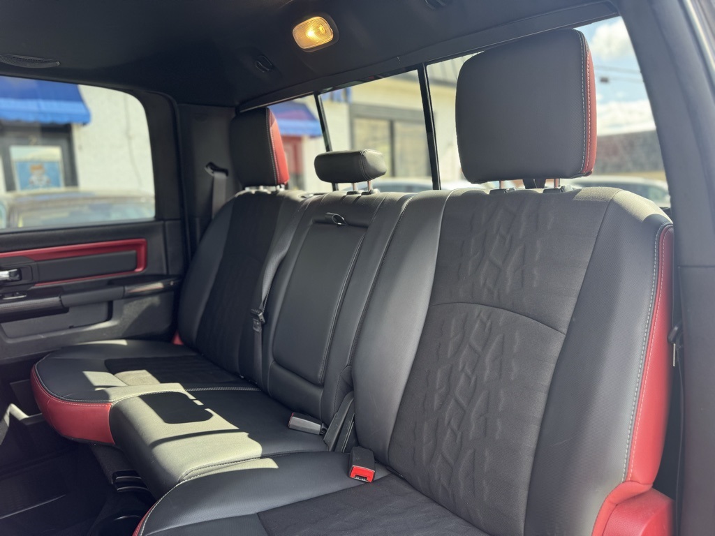 Vehicle image 20 of 38