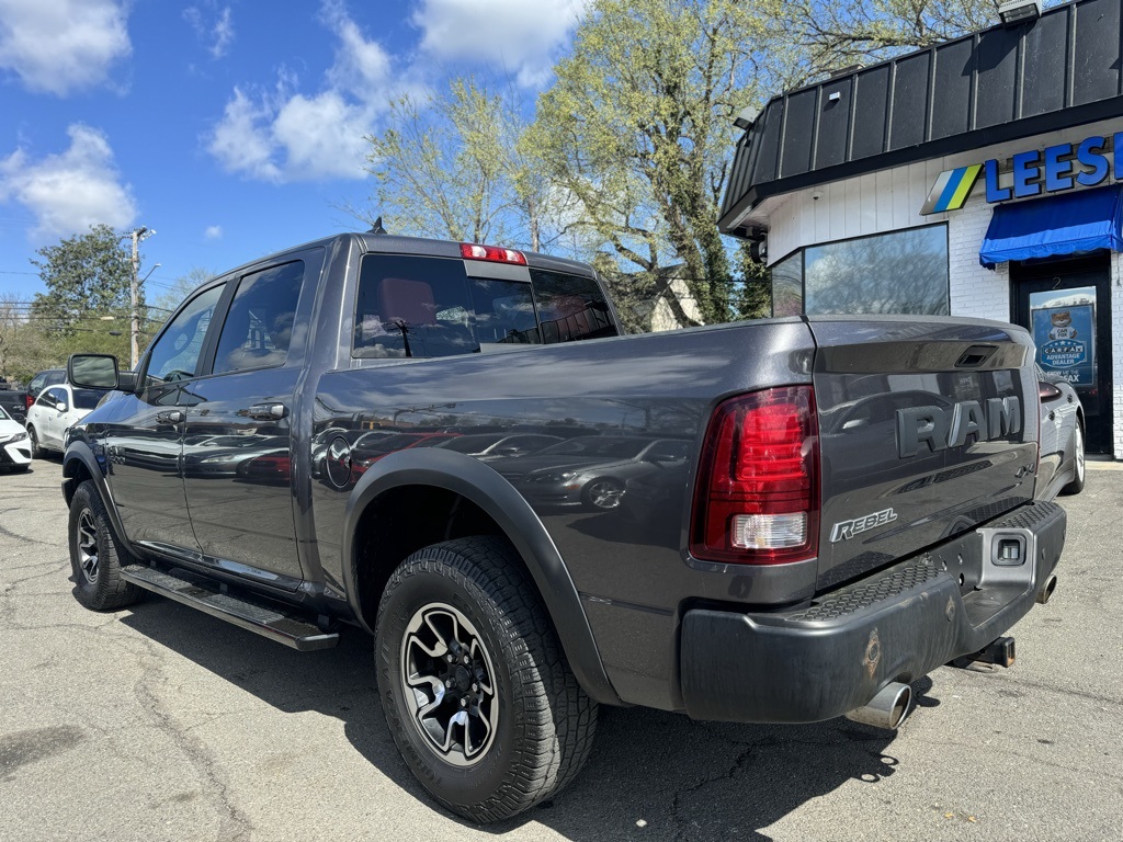 Vehicle image 7 of 38