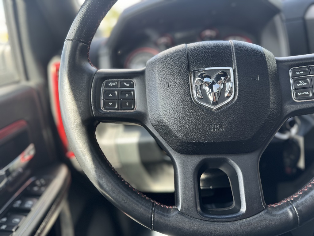 Vehicle image 31 of 38