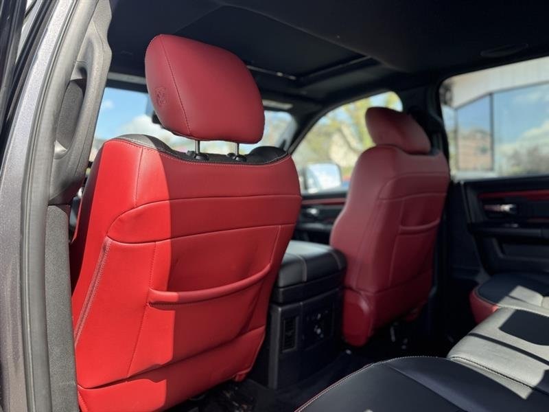 Vehicle image 12 of 31