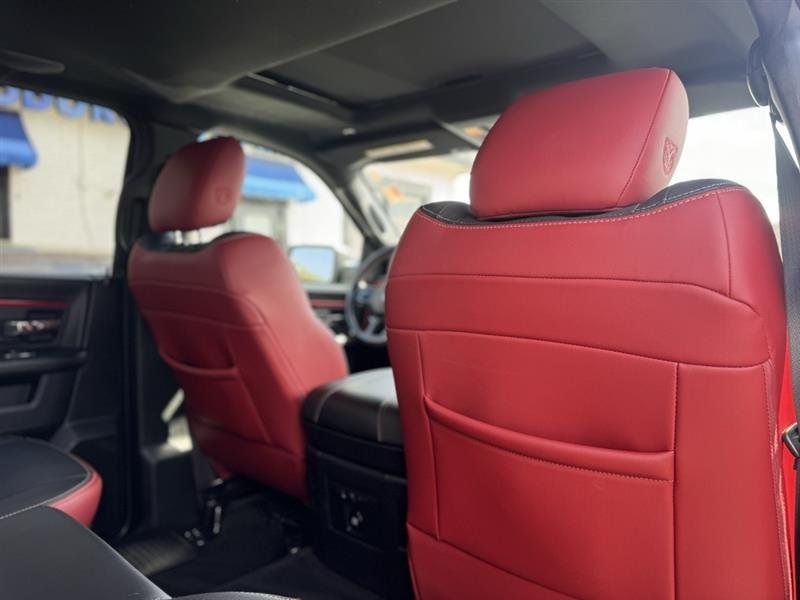 Vehicle image 9 of 31