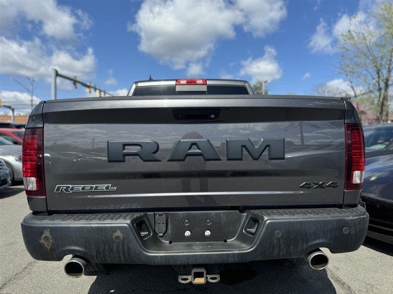 Vehicle image 6 of 31