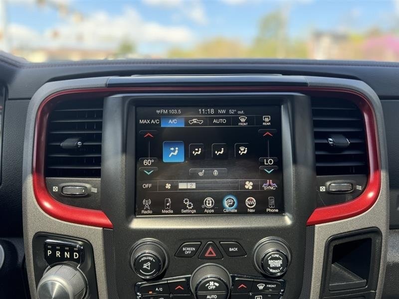 Vehicle image 23 of 31