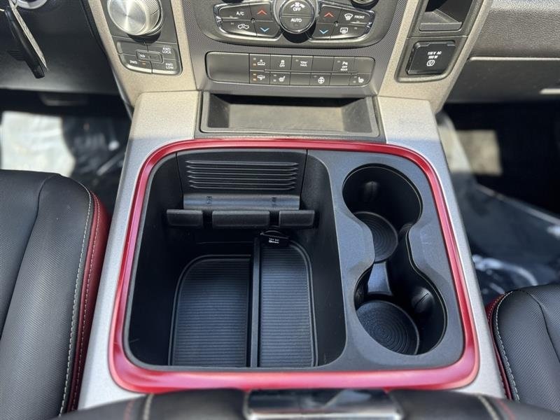 Vehicle image 28 of 31