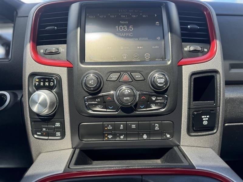 Vehicle image 26 of 31